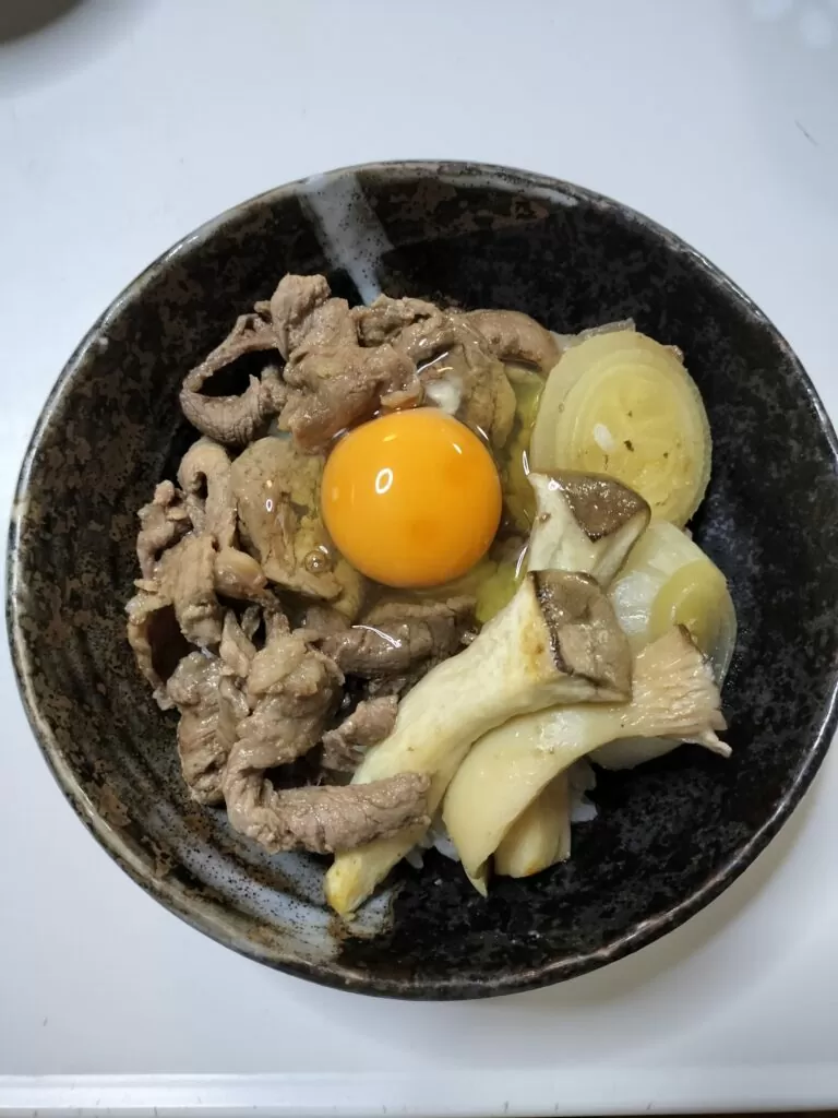 【今日の和食】豚キムチ　すき焼き風牛丼　味噌汁