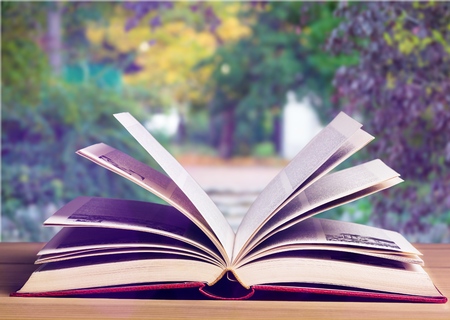 若い時に読んでおいたらよかった！　おすすめの３冊
